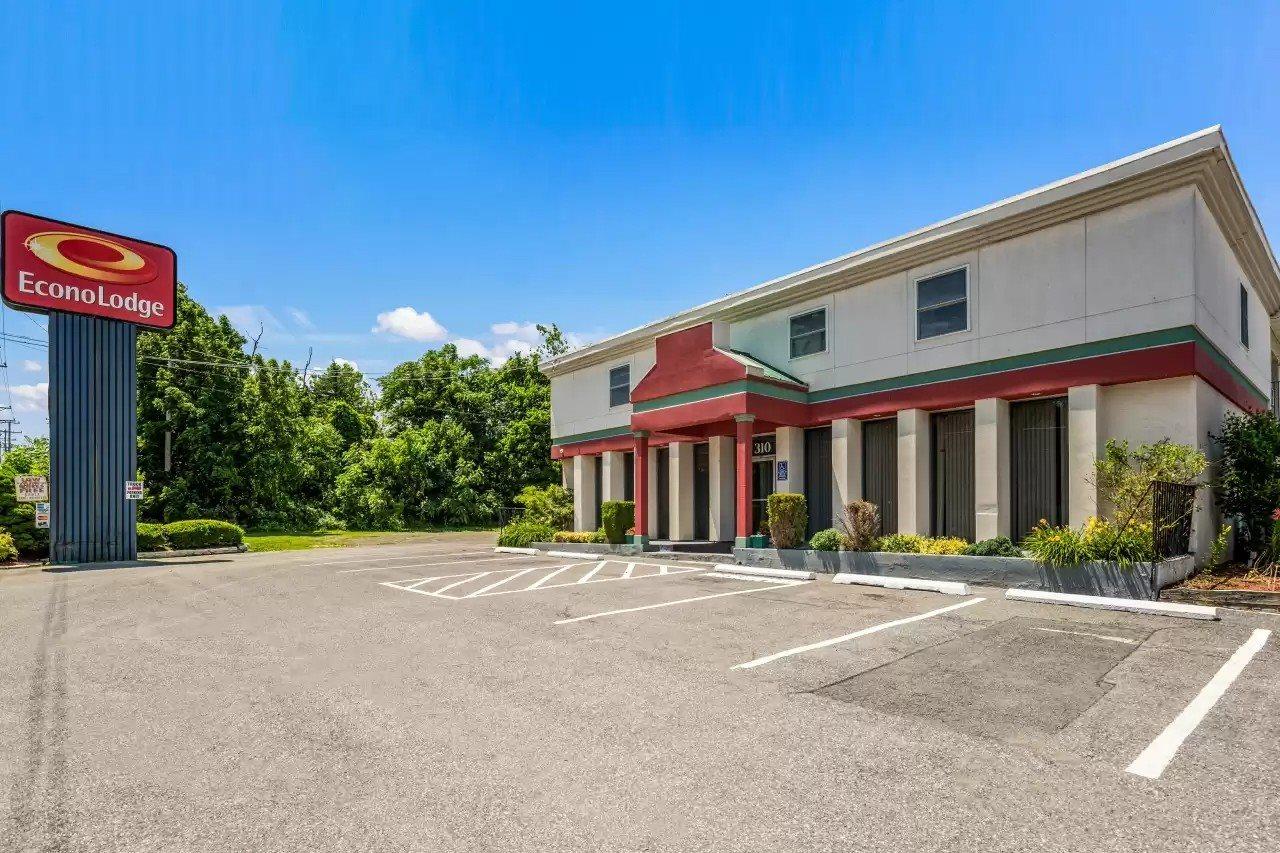 Econo Lodge Stewart International Airport New Windsor Екстериор снимка