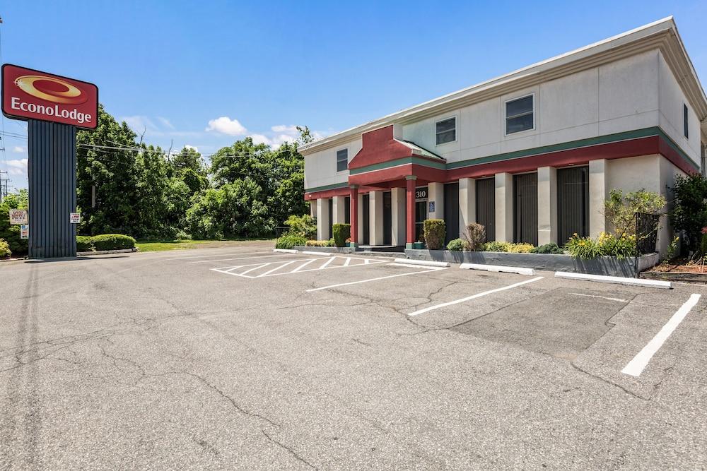Econo Lodge Stewart International Airport New Windsor Екстериор снимка