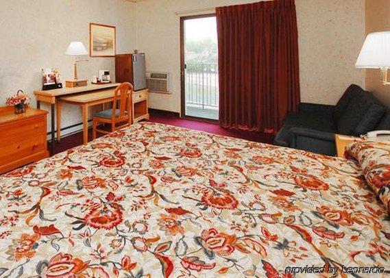 Econo Lodge Stewart International Airport New Windsor Екстериор снимка