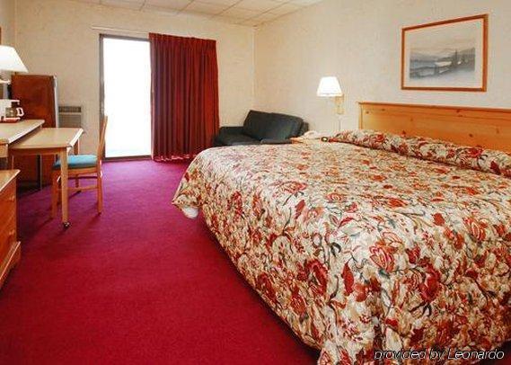 Econo Lodge Stewart International Airport New Windsor Екстериор снимка