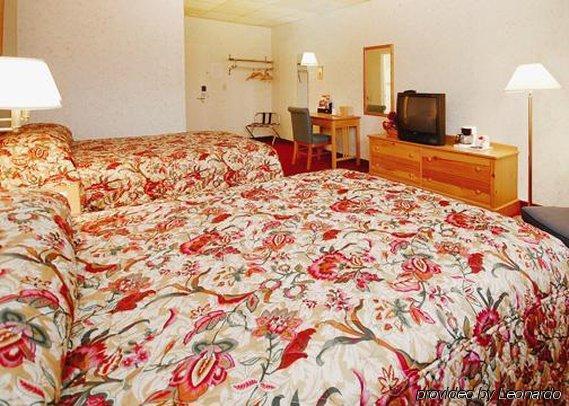 Econo Lodge Stewart International Airport New Windsor Екстериор снимка
